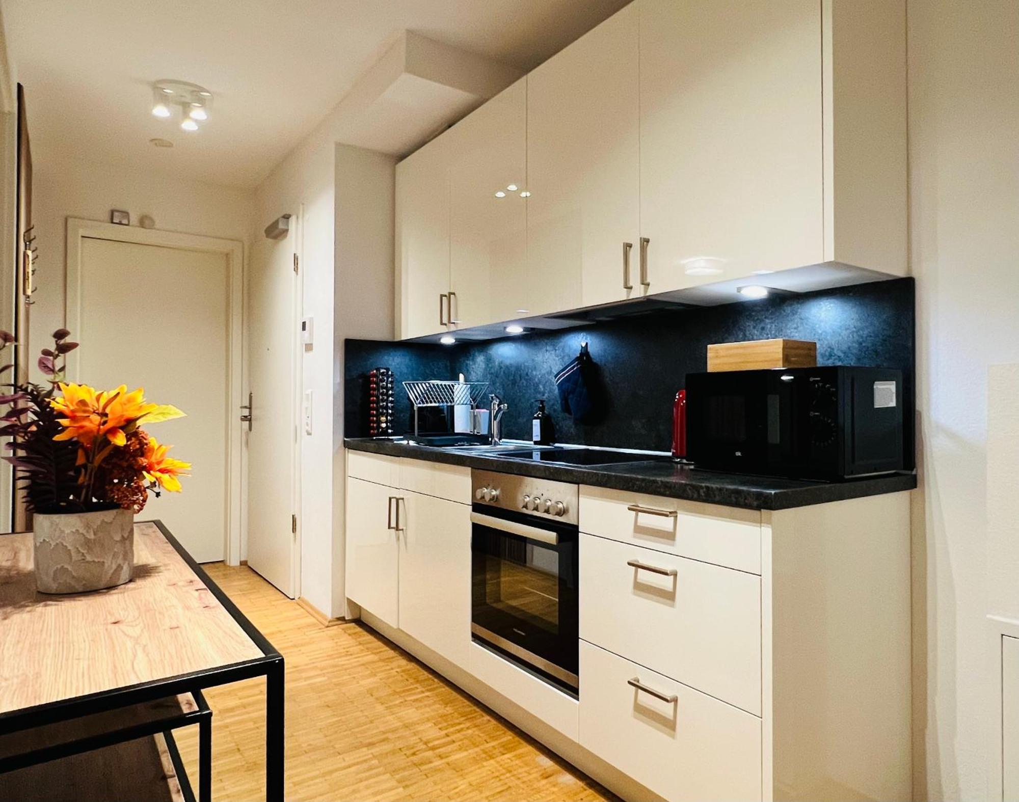 Stylish Apartment Naehe Hbf-Tiefgarage-Lift ฮันโนเวอร์ ภายนอก รูปภาพ
